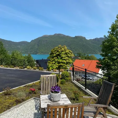 Havn I Etne With Fjordview