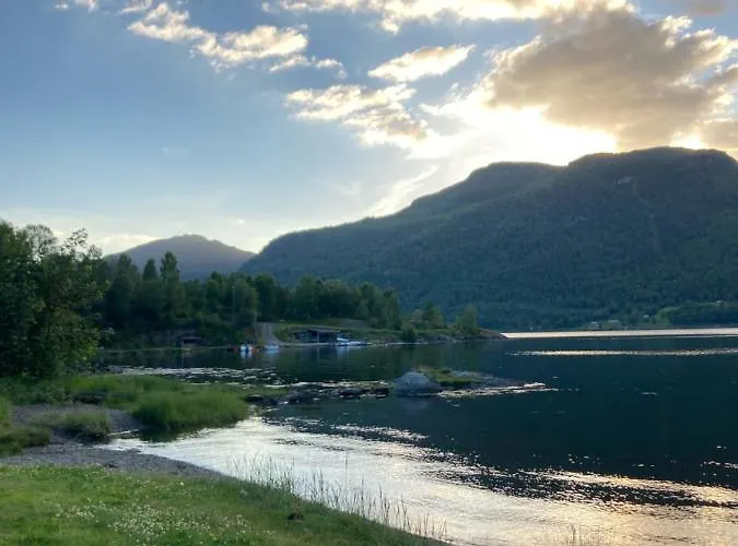 Havn I Etne With Fjordview Etnesjoen