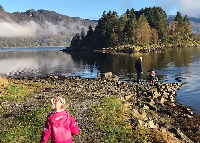 Havn I Etne With Fjordview * Etnesjoen