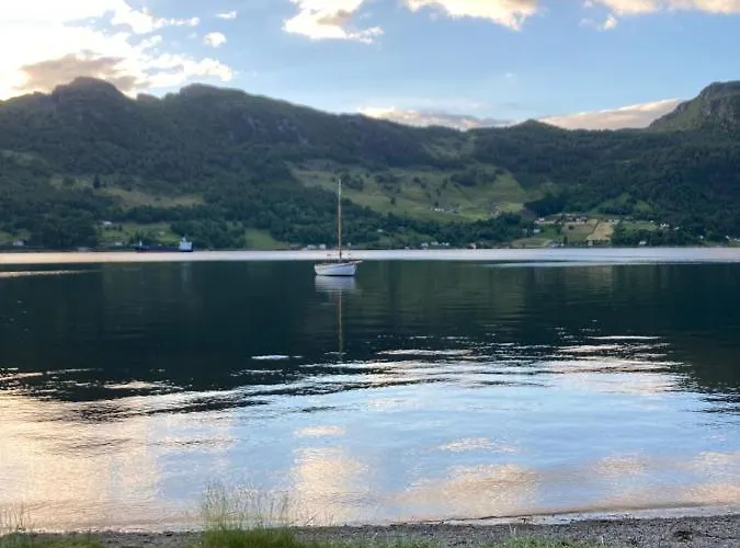 Havn I Etne With Fjordview Etnesjoen